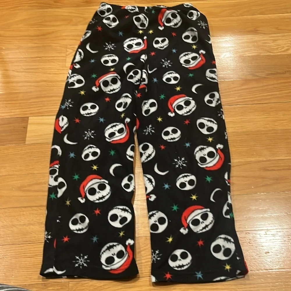 Disney night before Christmas 2 piece sleep set size 10.